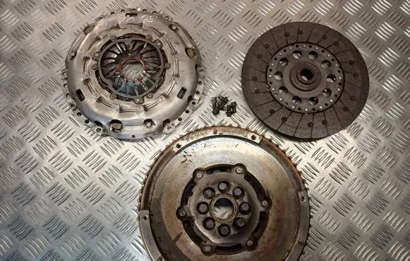 Mazda 5 Clutch set kit RF3016610C RF3016460B L304160410B