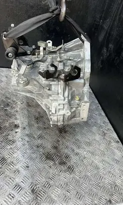 Toyota Yaris Manual 6 speed gearbox 303000D513