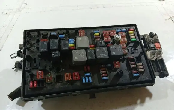 Opel Insignia A Fuse box set 13255300