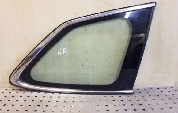 Subaru Outback Rear side window