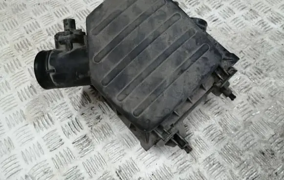 Opel Adam Air filter box 13420564