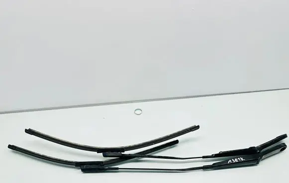 Volkswagen Transporter - Caravelle T6 Front wiper blade arm