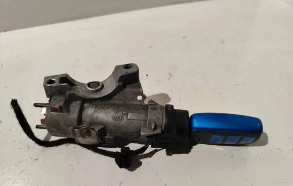 Audi A4 S4 B6 8E 8H Ignition lock 4B0905851Q