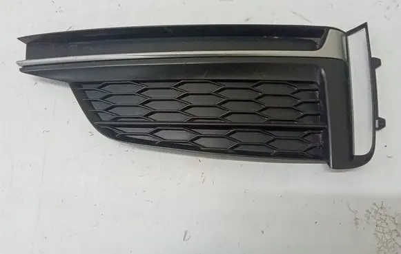 Audi A5 Front bumper lower grill 8W6807682