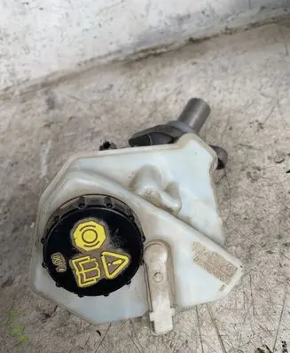 Volvo S60 Master brake cylinder 03350885571