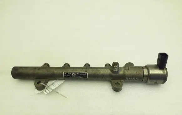 Mercedes-Benz E W212 Fuel main line pipe A6510700595