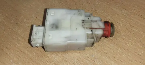 Clutch pedal sensor