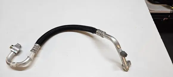 Jeep Grand Cherokee WL Air conditioning (A/C) pipe/hose 68381180AB