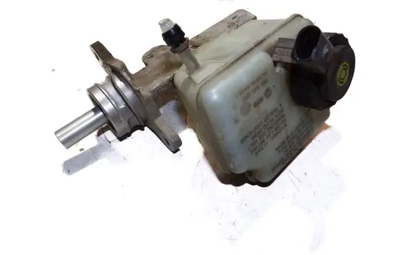 Seat Altea XL Master brake cylinder 1K1611301D 1K1614019F
