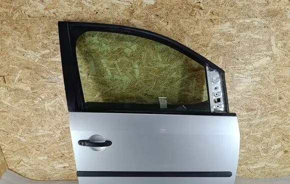 Volkswagen Caddy Front door