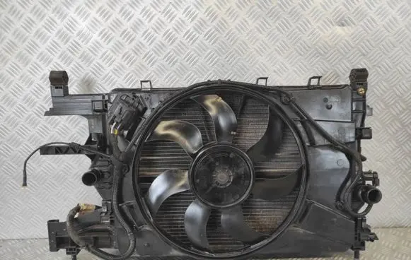 Opel Astra J Radiator set 13281773 427460812 2055C