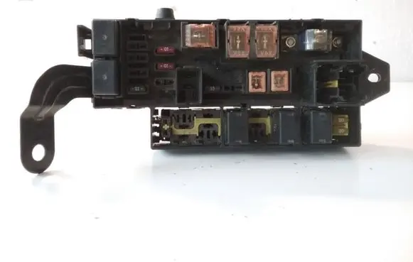 Subaru Legacy Fuse module 82231AE050 82231AE05094 109211