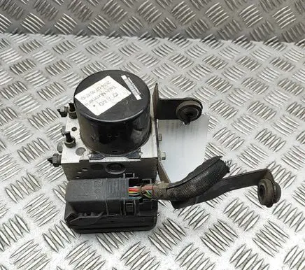 Ford Focus ABS Pump BV612C405AL