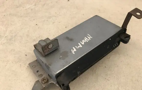 Nissan Maxima ABS control unit/module 478503Y000 9645182
