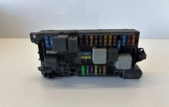 Mercedes-Benz E W211 SAM control unit 2115453901