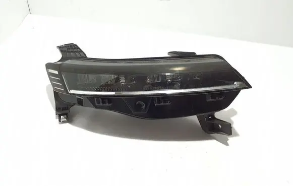 Renault Megane E-Tech Headlight/headlamp 260104574R