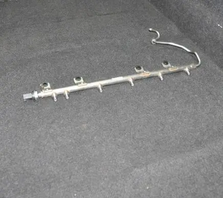 BMW 3 F30 F35 F31 Fuel main line pipe 7628049