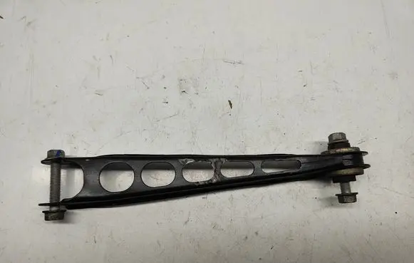Chevrolet Camaro Rear suspension control arm 23415095 86804916 23358468