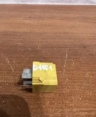 Mercedes-Benz A W169 Other relay A0025421419 D1161