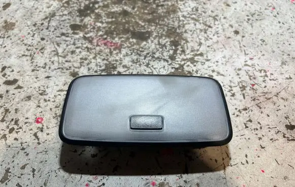 Toyota bZ4X Rear seat light