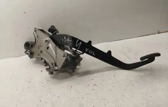 Clutch pedal