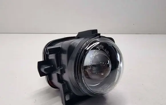 Audi A6 S6 C5 4B Front fog light 4B3941699 195084052B 120214VN
