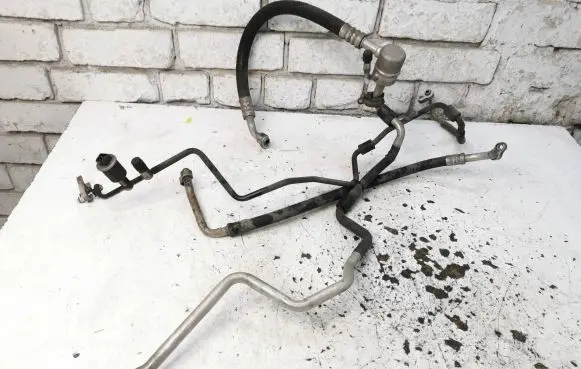 Audi TT Mk1 Air conditioning (A/C) pipe/hose