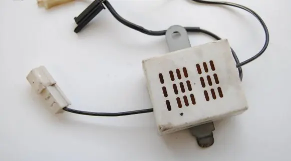 Lexus IS 200-300 Airbag deployment crash/impact sensor 9098005331