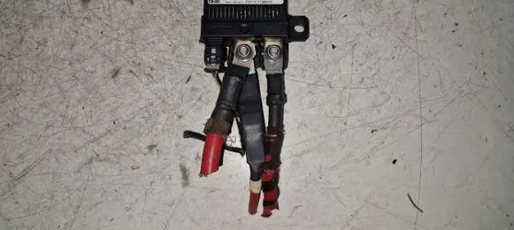 Mercedes-Benz E W212 Charging relay A0009822023