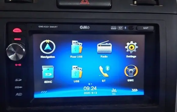Suzuki Grand Vitara II Radio/CD/DVD/GPS head unit GMS6321SMART IMPRK1512449