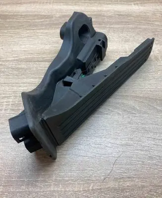 Volkswagen PASSAT B6 Accelerator throttle pedal 1K1723503L 6PV00860001