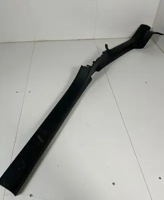 Skoda Kamiq Front sill trim cover 657853370