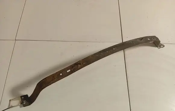 Alfa Romeo 159 Fuel tank mounting bracket