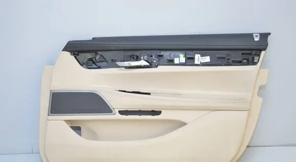 BMW 7 G11 G12 Front door card panel trim