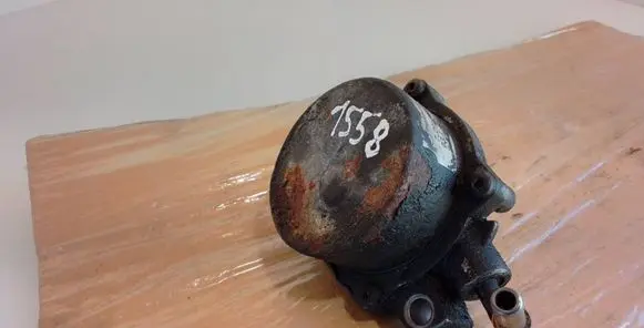 Mazda 2 Vacuum pump 72814102