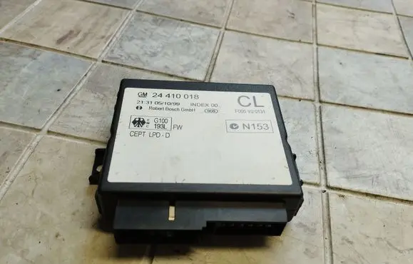 Opel Zafira A Comfort/convenience module 24410018