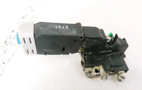 Mitsubishi Carisma Front door lock