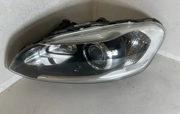 Volvo XC60 Headlight/headlamp 31395896