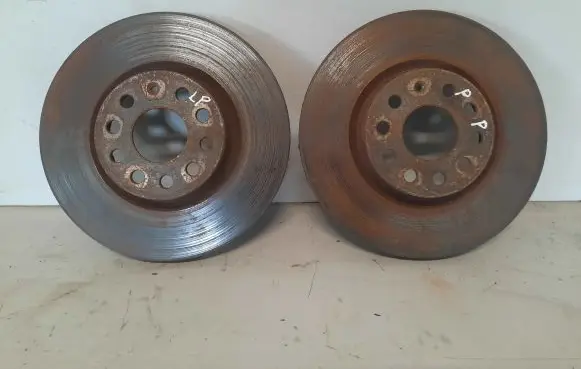 Volkswagen PASSAT B6 Front brake disc