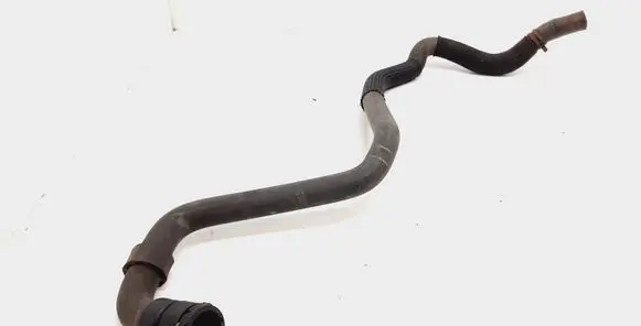 Volvo V70 Engine coolant pipe/hose