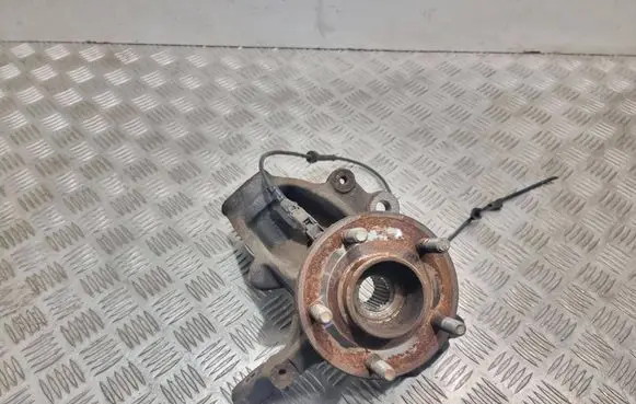 Front wheel hub