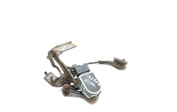 Headlight/headlamp level sensor