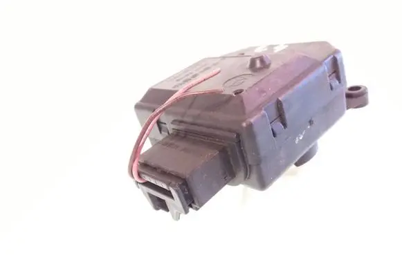 Citroen C4 I Air flap motor/actuator 309370600