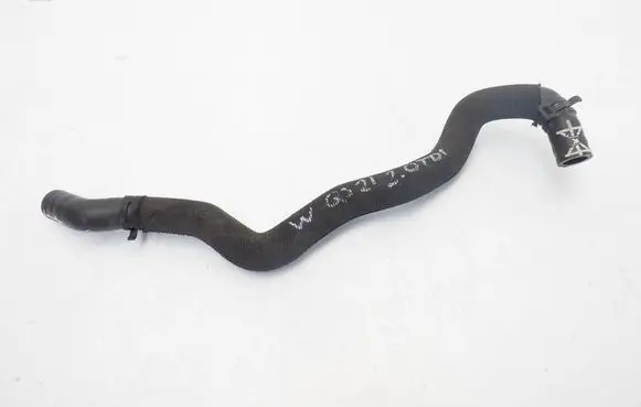 Engine coolant pipe/hose