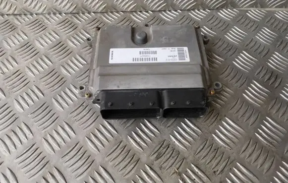 Volvo V50 Engine control unit/module 30650677 P30650677 0797009132