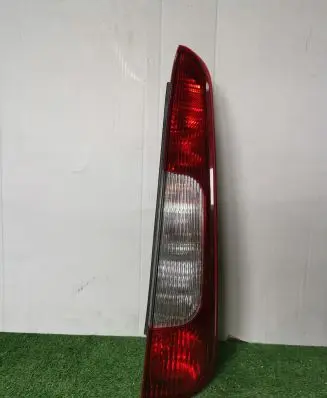 Ford C-MAX I Rear/tail lights 2SK008723