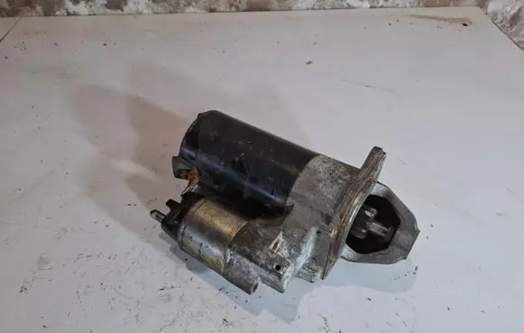 Mercedes-Benz A W169 Starter motor A0051517401 0001108217