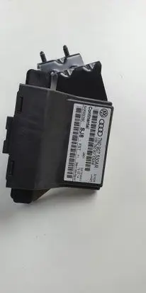 Volkswagen PASSAT B7 Other control units/modules