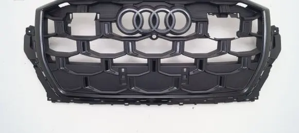 Audi Q7 4M Front grill