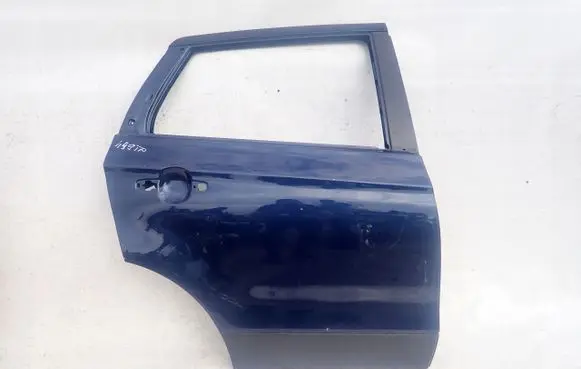 Suzuki SX4 S-Cross Rear door